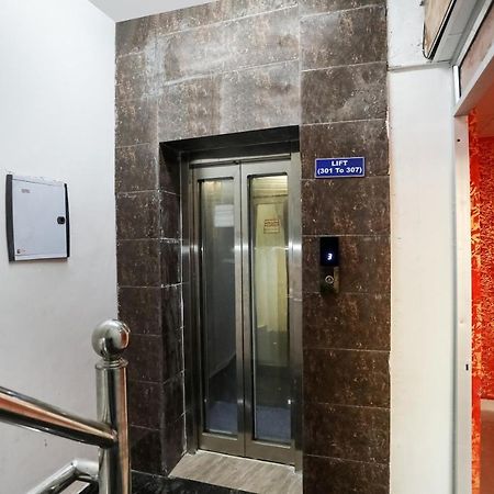 Oyo 72993 Hotel The Gold Faridabad Bagian luar foto